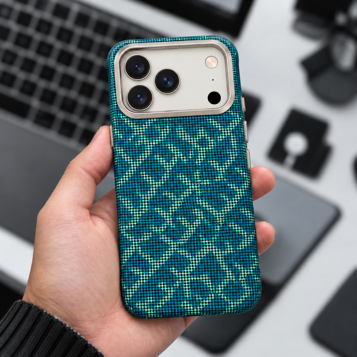 LK-A04 - Fibra Aramidica Verde Acqua Monogramma - Cover Premium